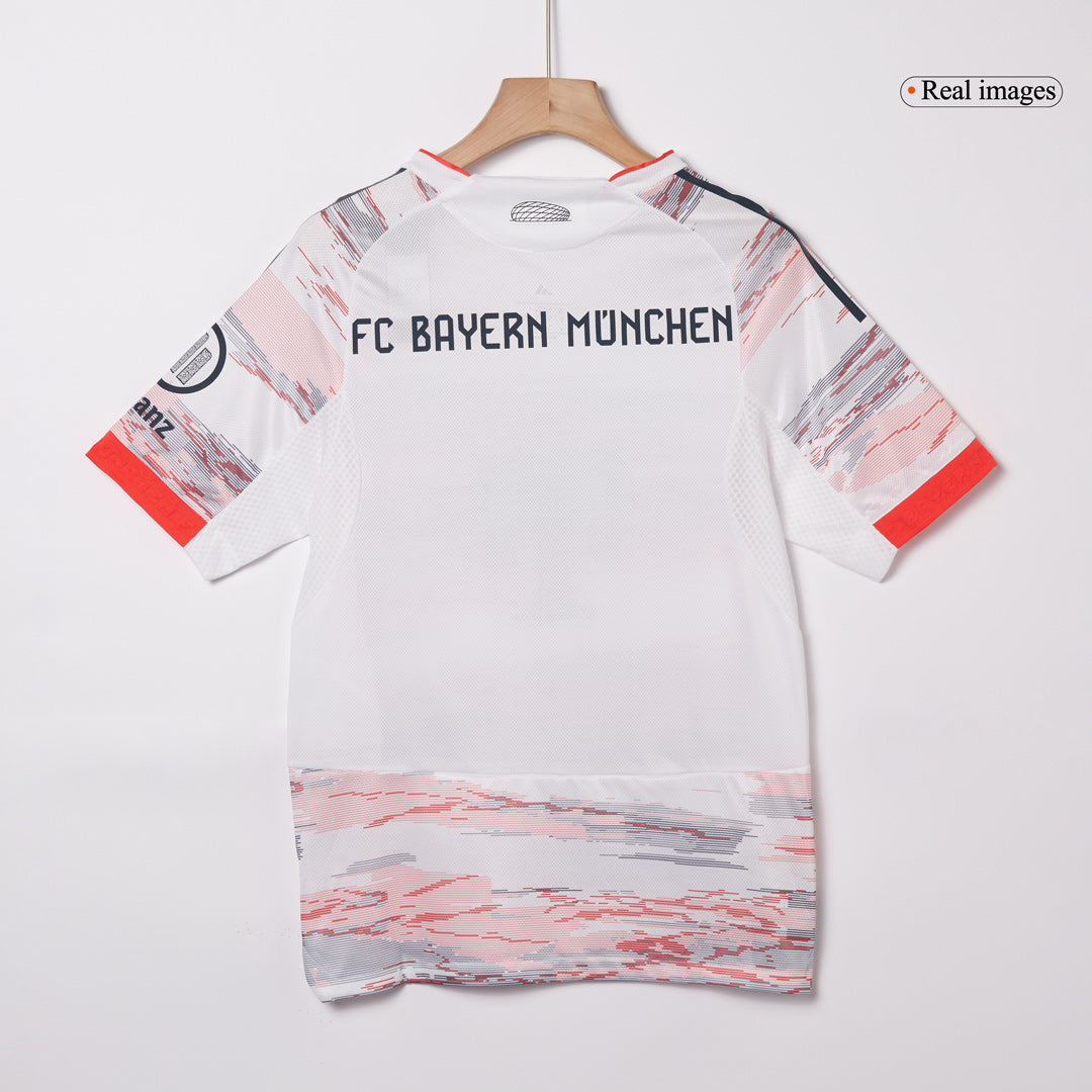 OLISE #17 Munich Extérieur Maillot 2025/26 Blanc Joueur