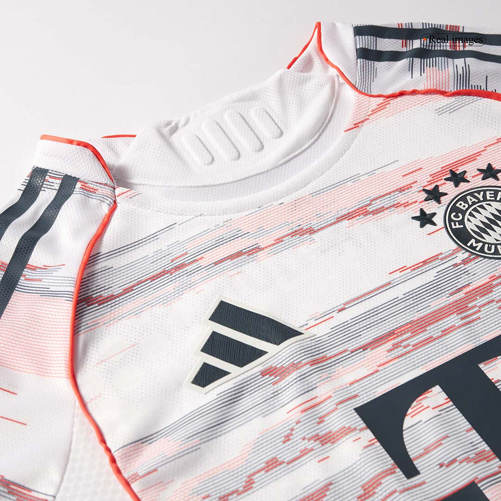 Munich Extérieur Maillot 2025/26 Blanc Joueur Grande Taille