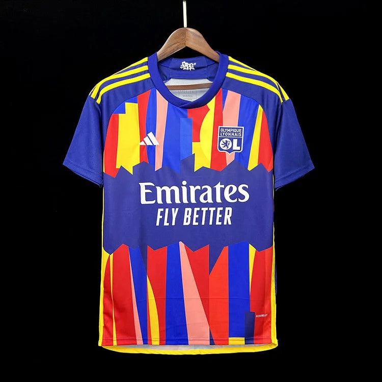 Lyon troisième maillots 23-24
