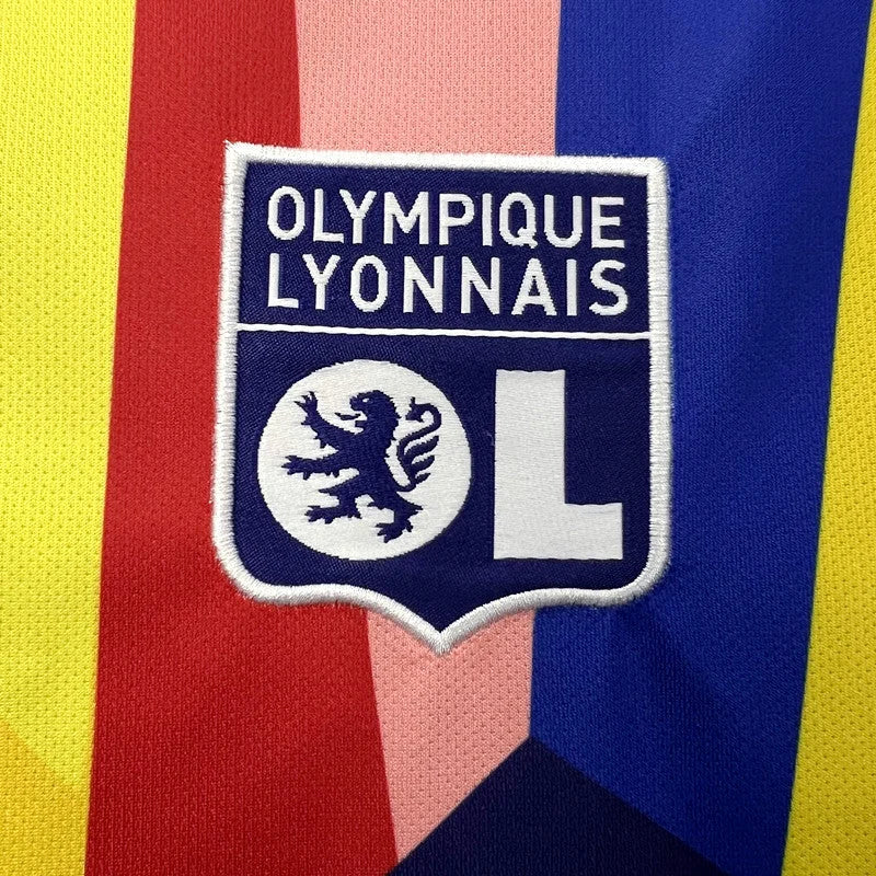 Lyon troisième maillots 23-24