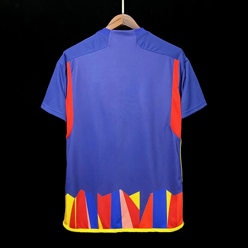 Lyon troisième maillots 23-24